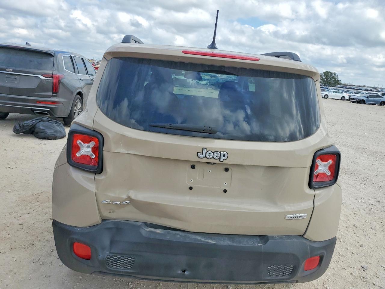 2016 Jeep Renegade Latitude - Фото 6