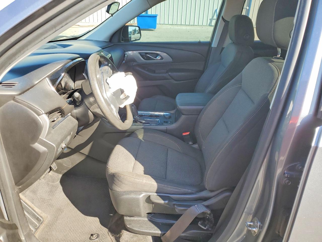 2020 Chevrolet Traverse Ls - Фото 7