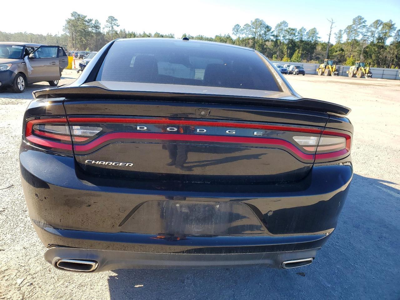 2021 Dodge Charger Sxt - Image 6