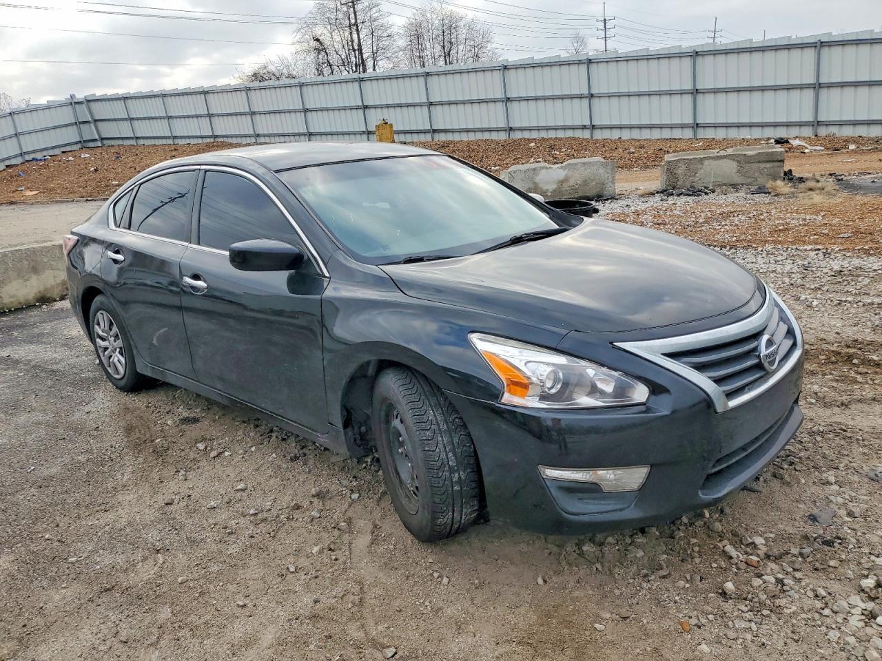 2015 Nissan Altima 2.5 - Image 4
