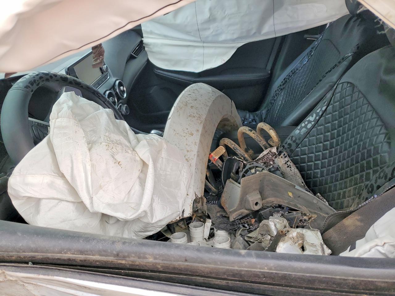 2020 Nissan Sentra S - Image 7