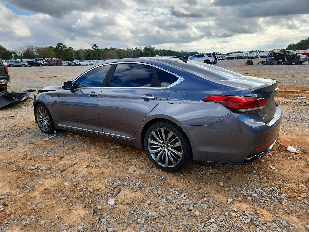 2015 Hyundai Genesis 5.0L - Image 2