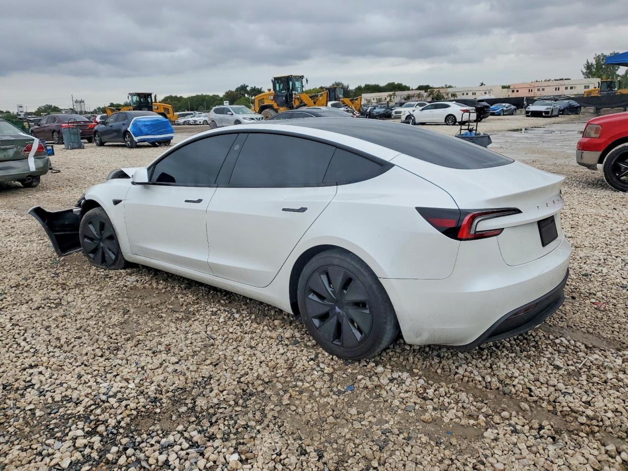 2024 Tesla Model 3 - Image 2