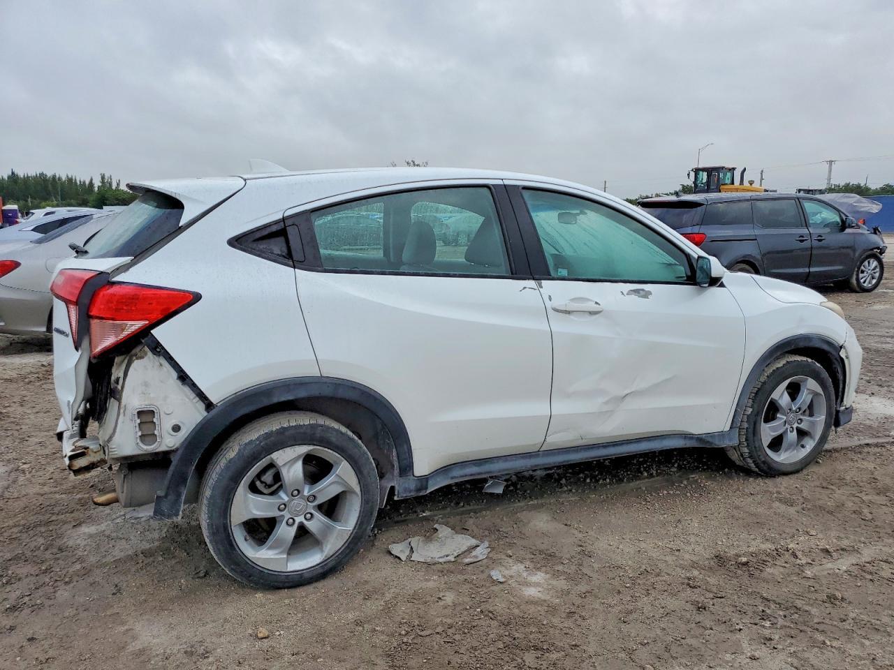 2016 Honda Hr-V Lx - Image 3