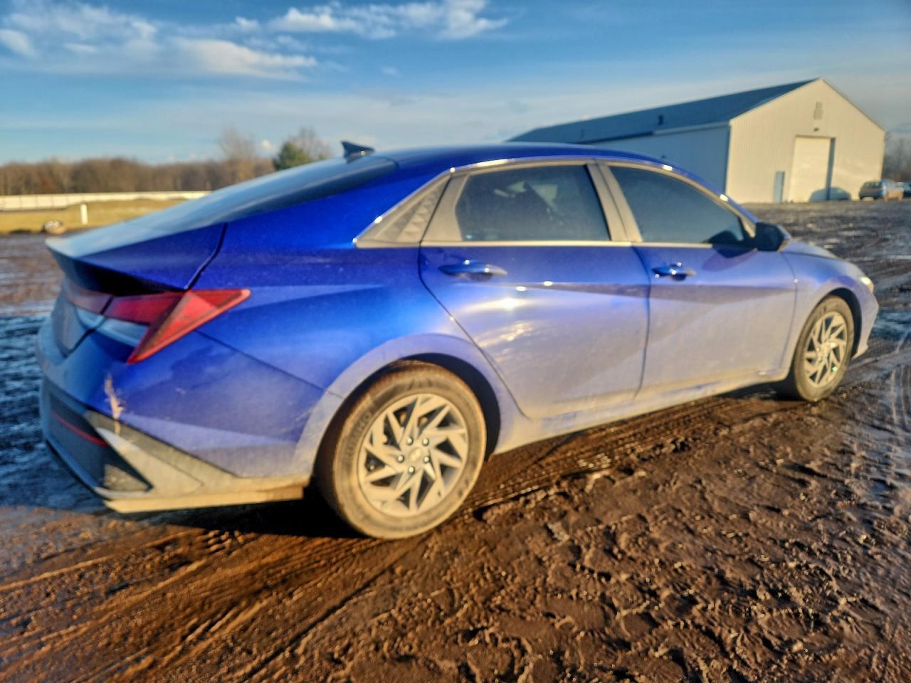 2024 Hyundai Elantra Sel - Фото 3