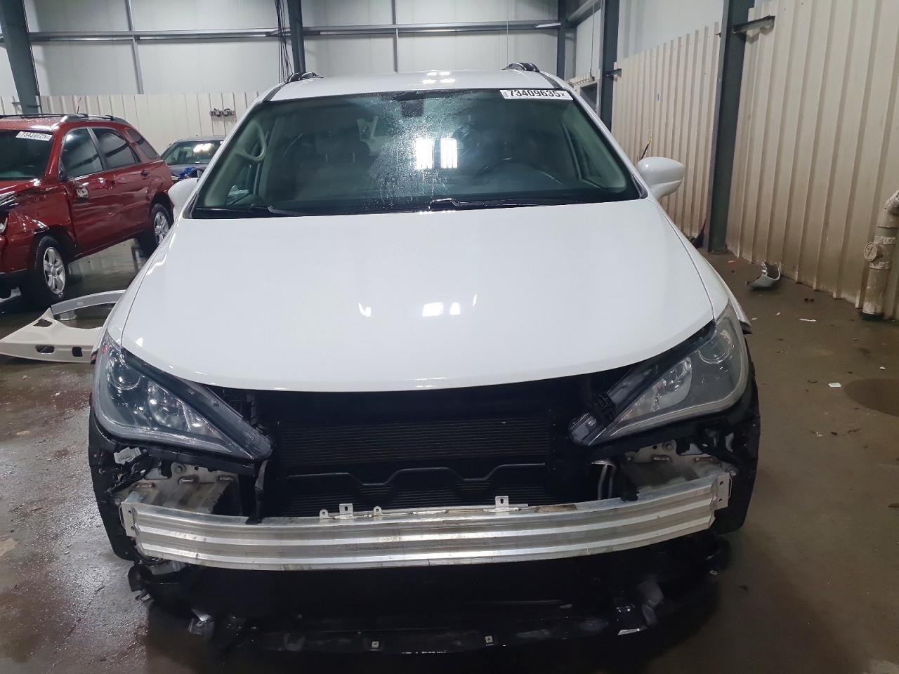 2018 Chrysler Pacifica Touring L - Фото 5