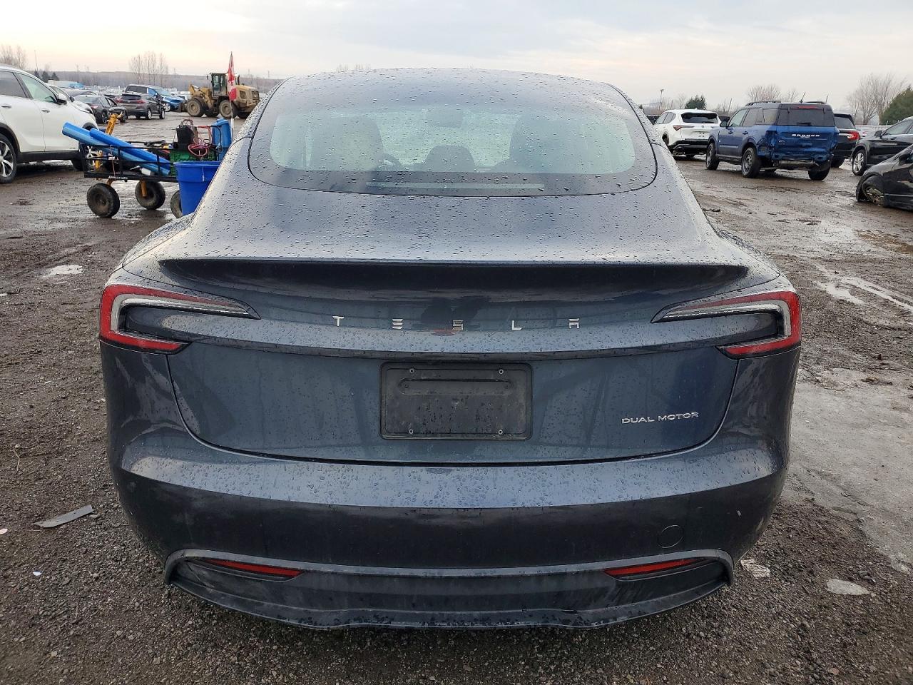 2024 Tesla Model 3 - Фото 6