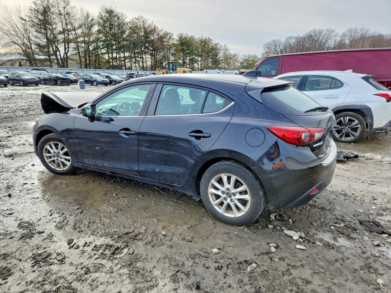 2014 Mazda 3 Grand Touring - Image 2