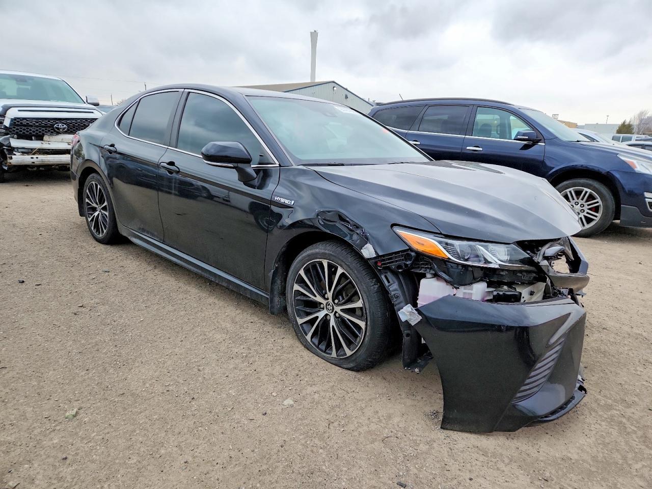 2020 Toyota Camry Xle - Image 4