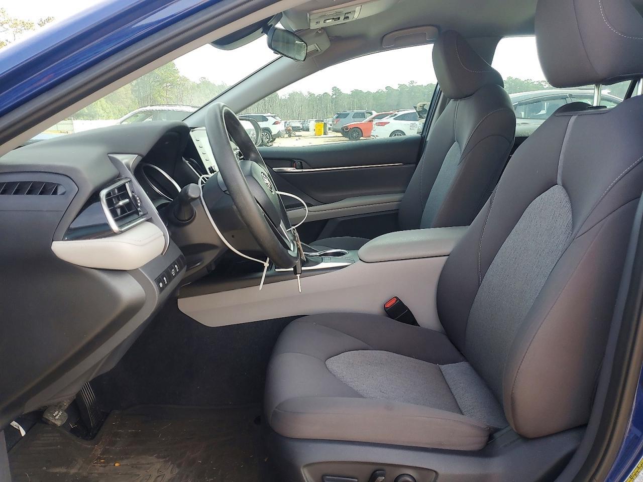2023 Toyota Camry Le - Фото 7