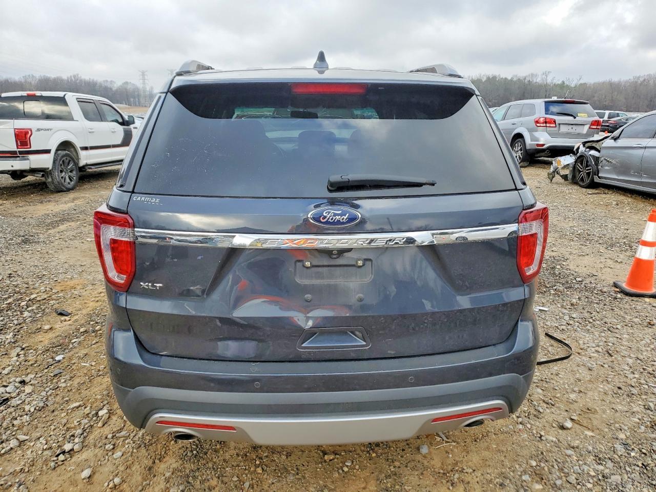 2017 Ford Explorer Xlt - Фото 6