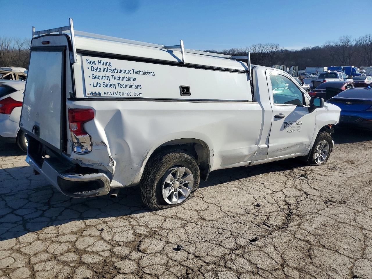 2021 Chevrolet Silverado C1500 - Image 3
