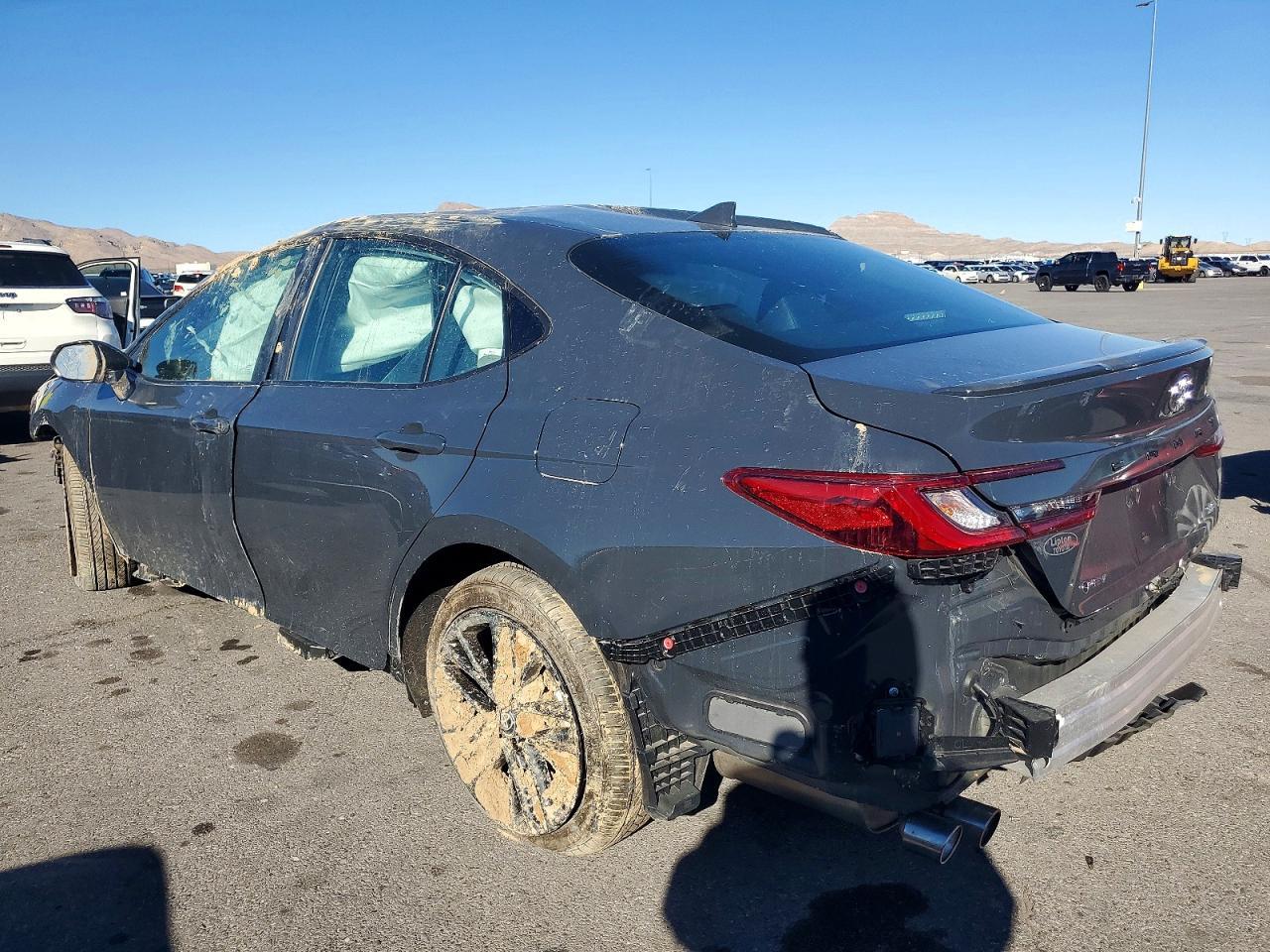 2025 Toyota Camry Xse - Фото 2