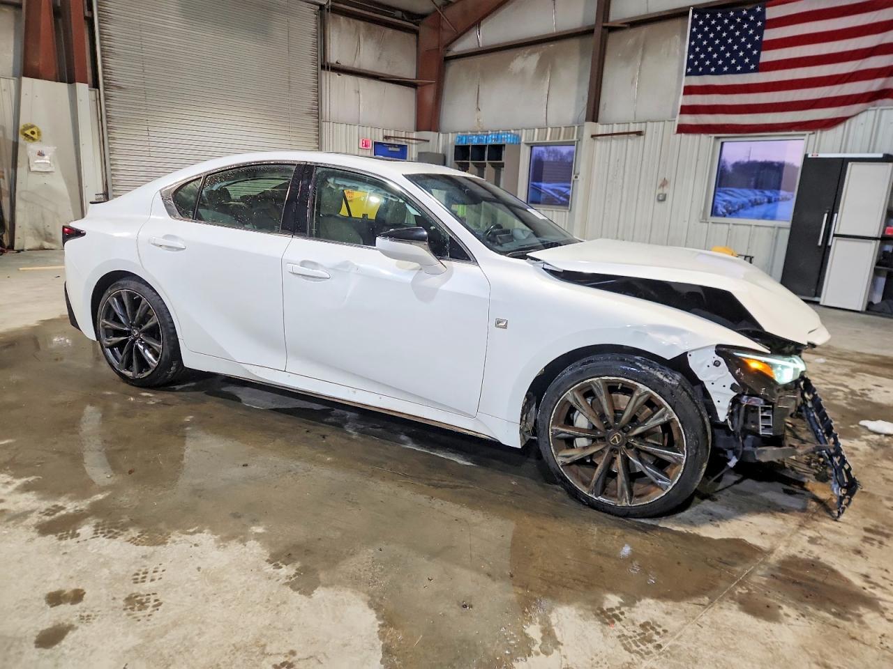2021 Lexus Is 350 F Sport - Image 4