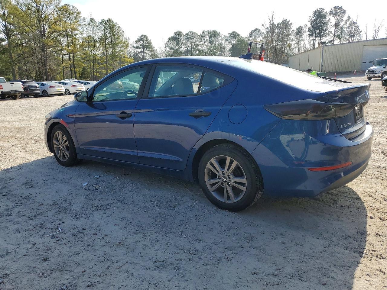 2017 Hyundai Elantra Se - Image 2