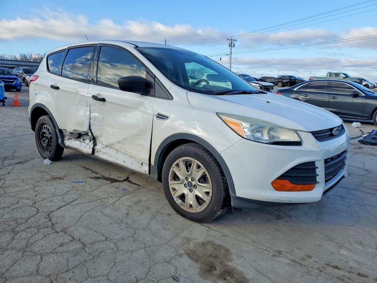 2014 Ford Escape S - Фото 4