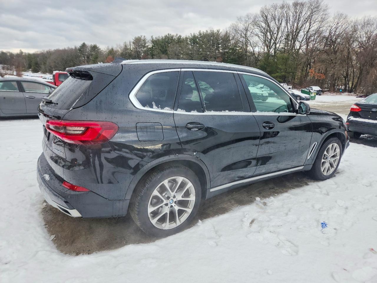2021 BMW X5 xDrive45E - Image 3
