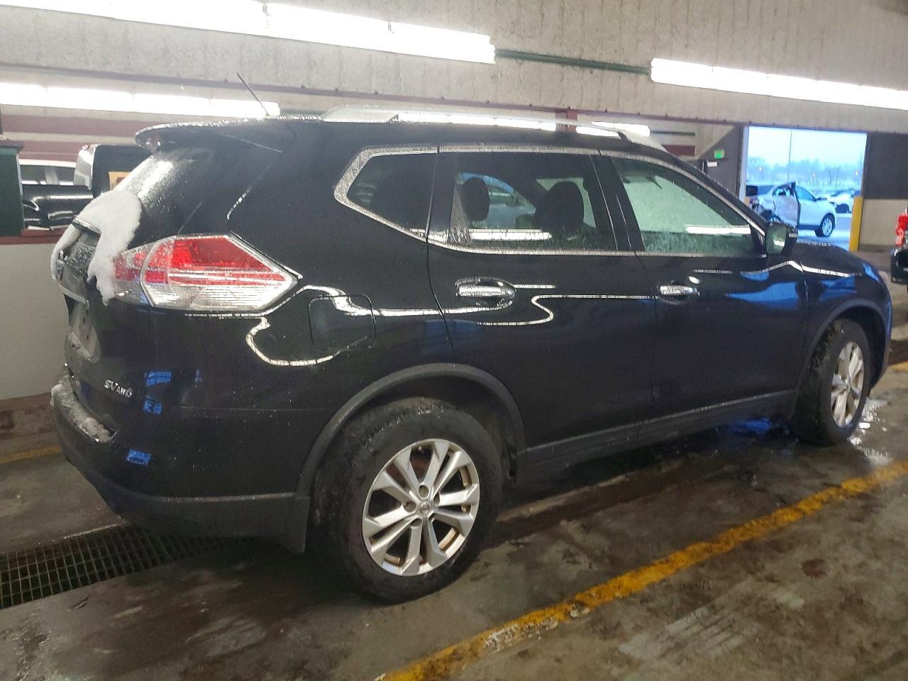 2015 Nissan Rogue S - Фото 3