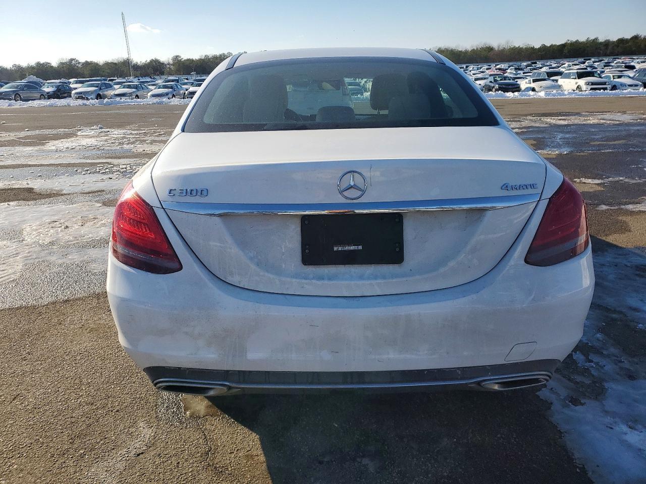 2021 Mercedes-Benz C 300 4Matic - Фото 6