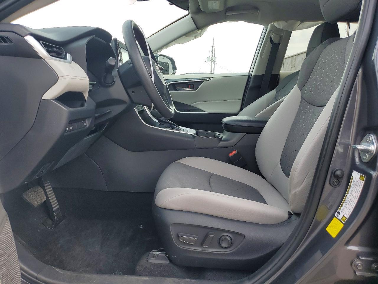 2022 Toyota Rav4 Xle - Image 7