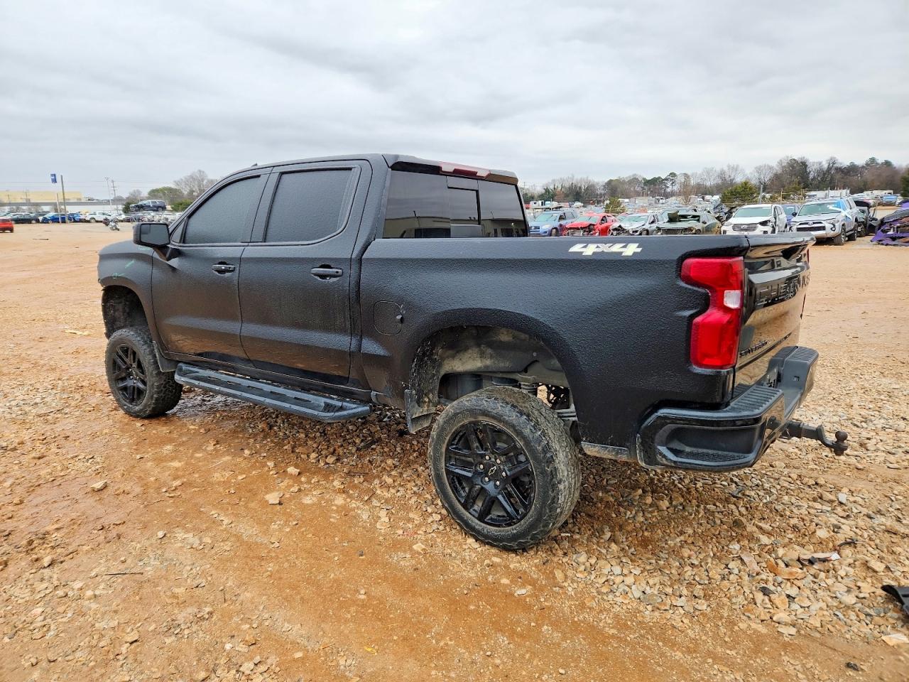 2021 Chevrolet Silverado K1500 Lt Trail Boss - Image 2