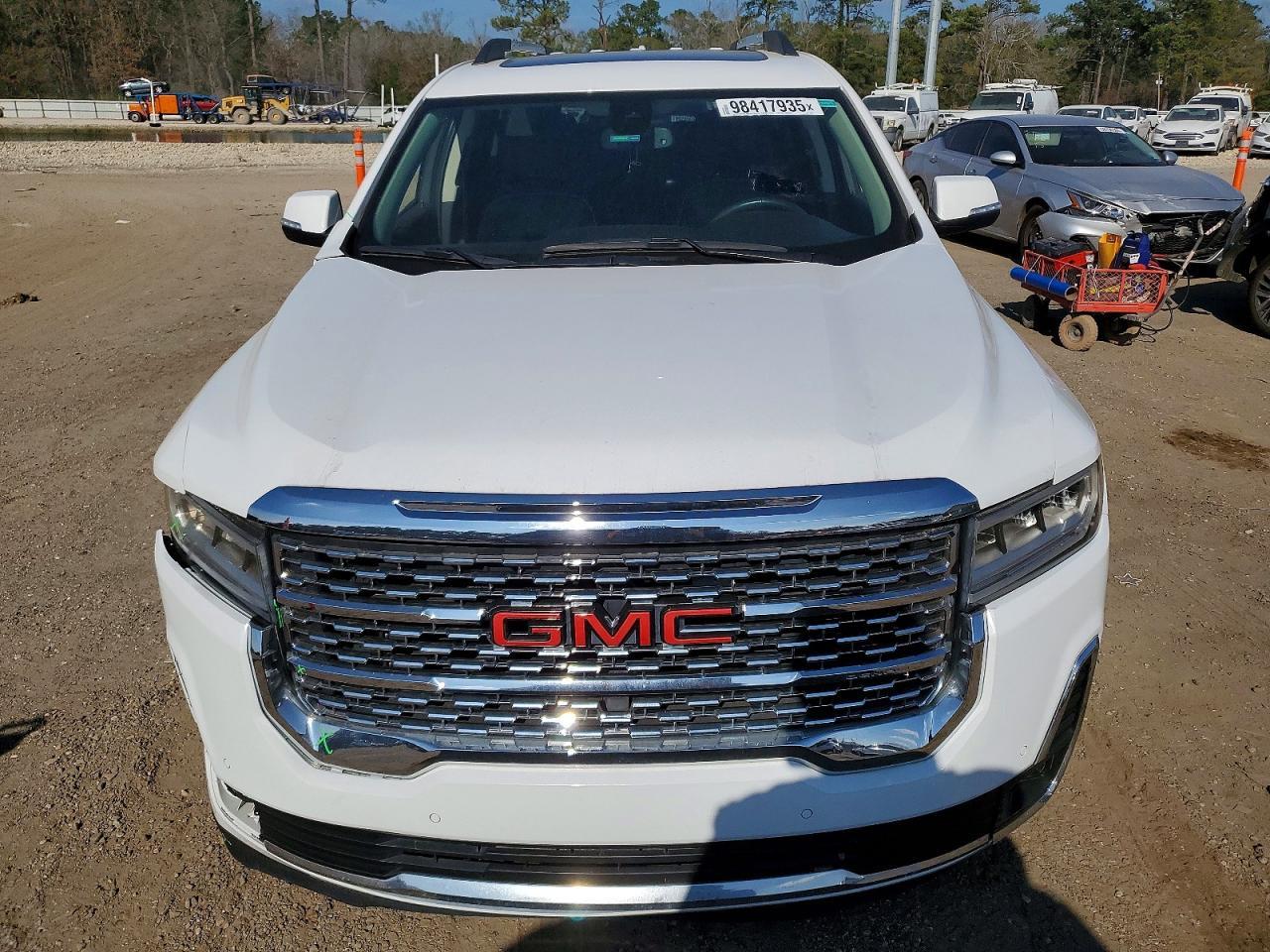 2020 GMC Acadia Denali - Image 5