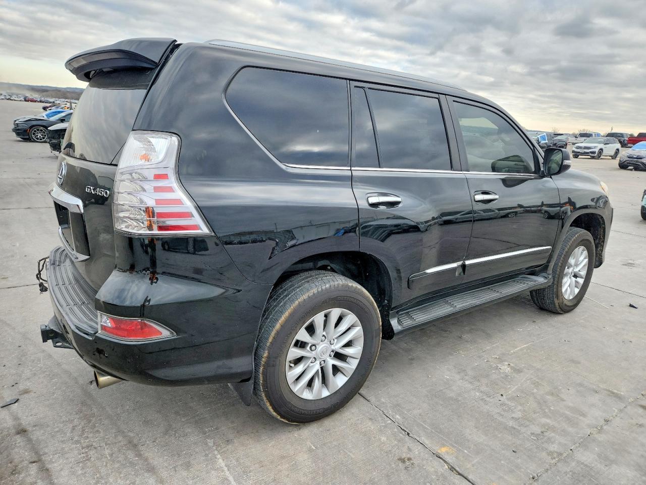 2016 Lexus Gx 460 - Фото 3