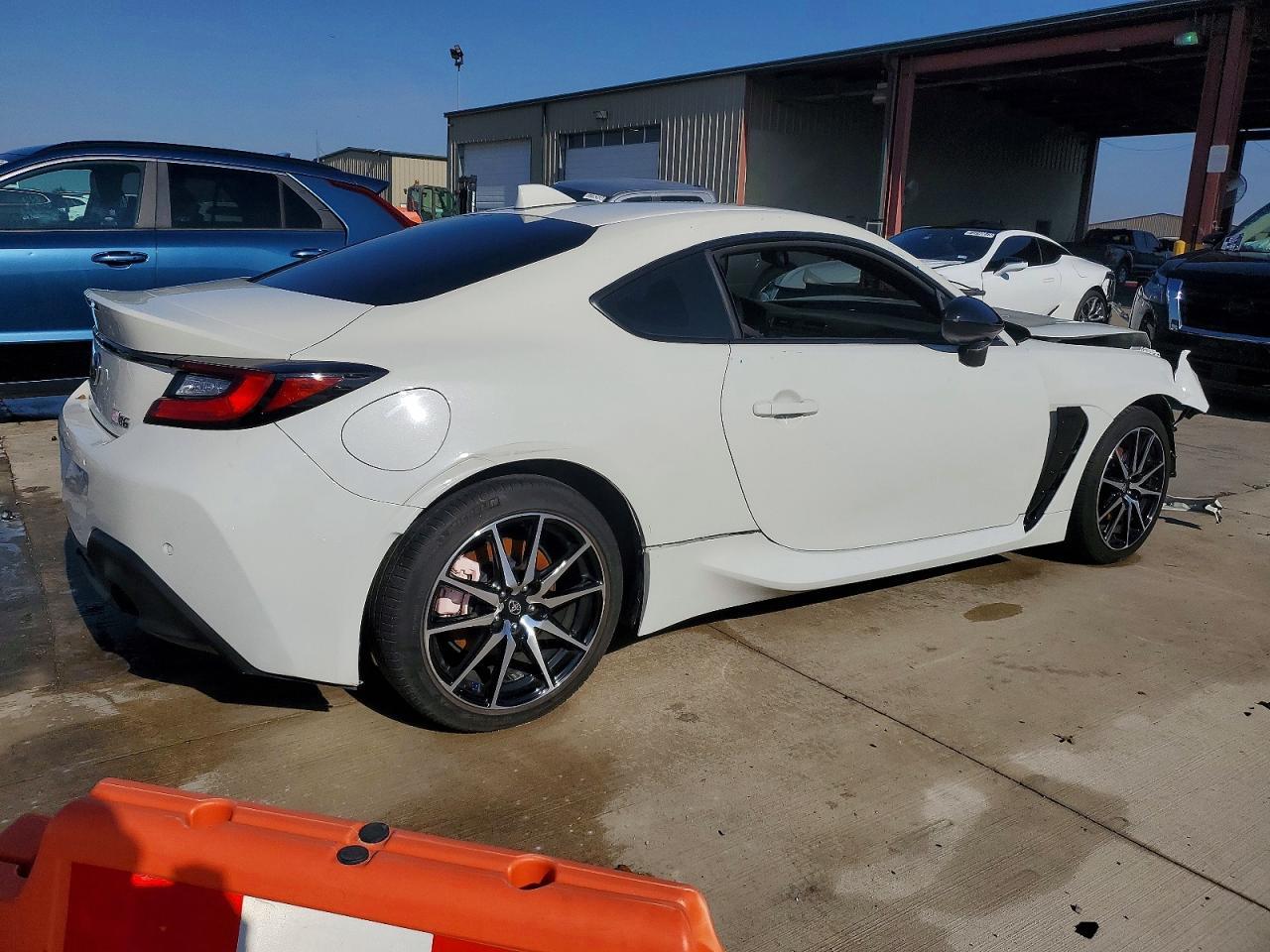 2024 Toyota Gr86 Base - Image 3