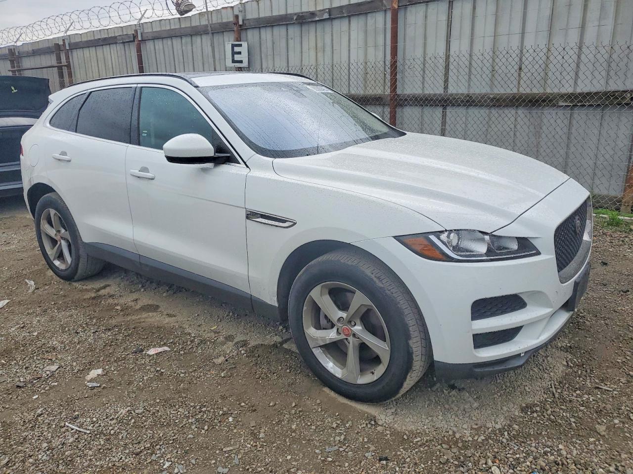 2019 Jaguar F-Pace Premium - Фото 4