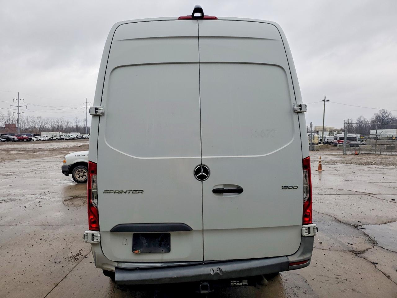 2022 Mercedes Benz Sprinter 1500 Van Standard Roof - Фото 6