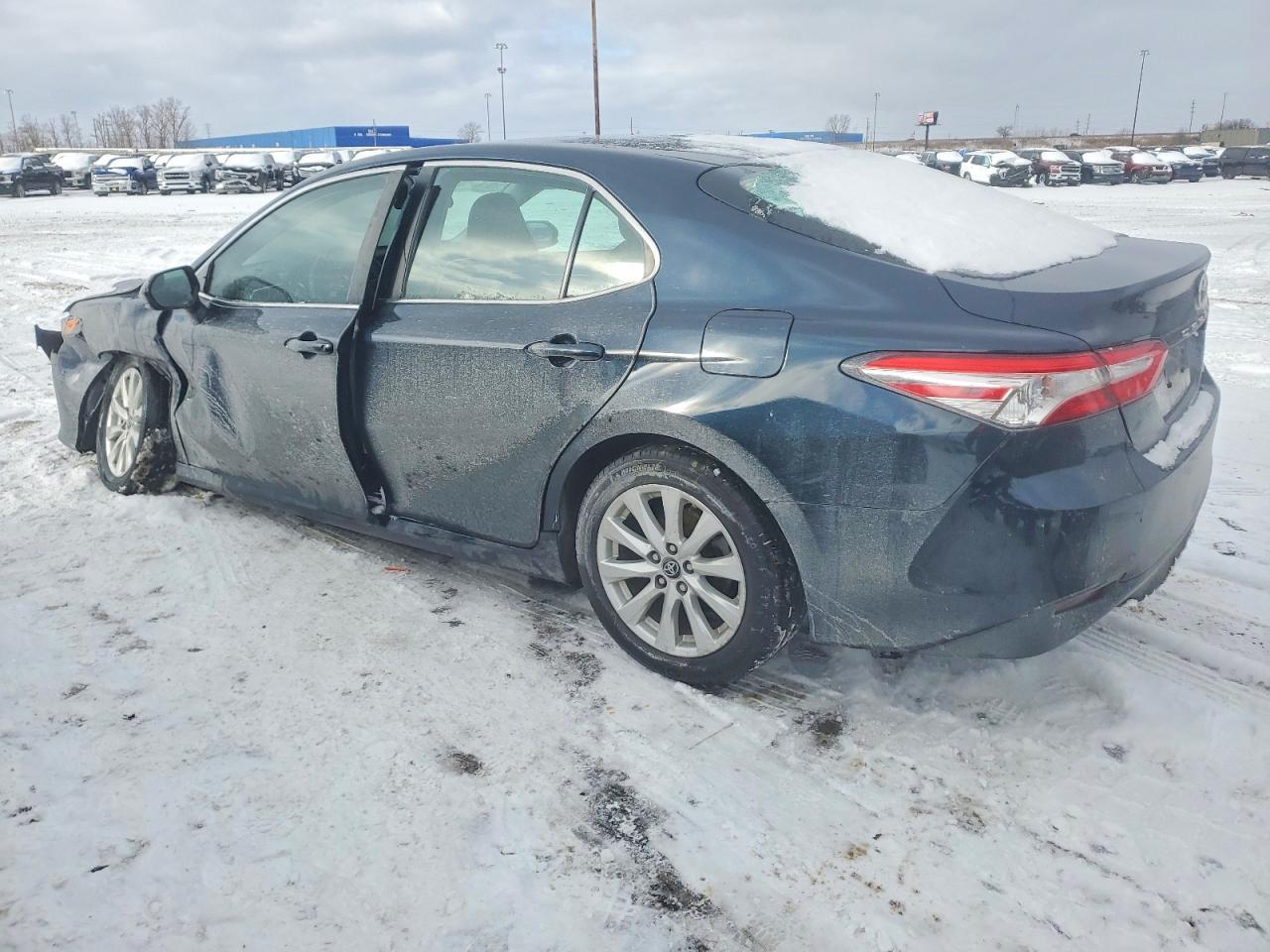2018 Toyota Camry L - Фото 2