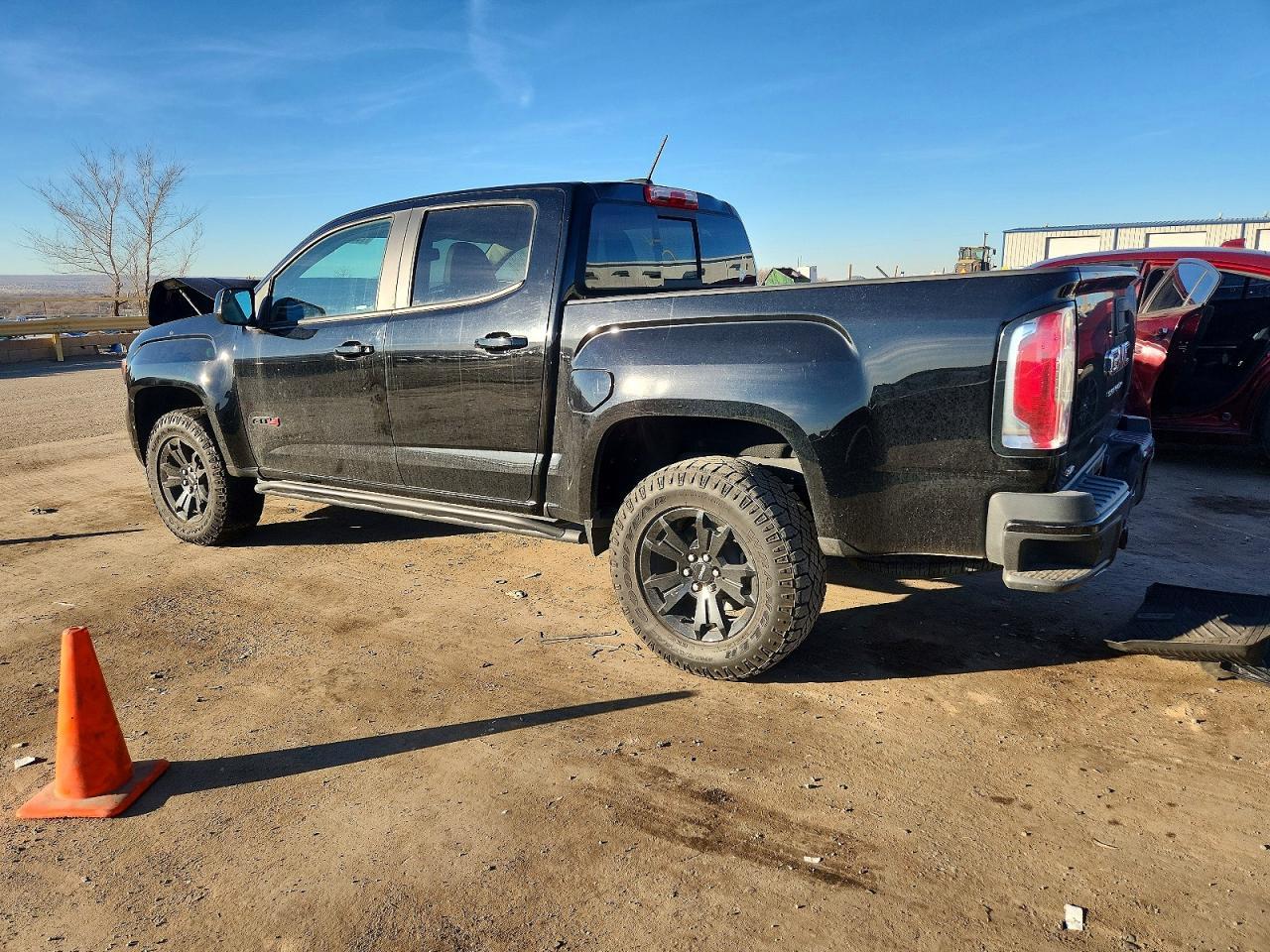 2022 GMC Canyon At4 - Фото 2