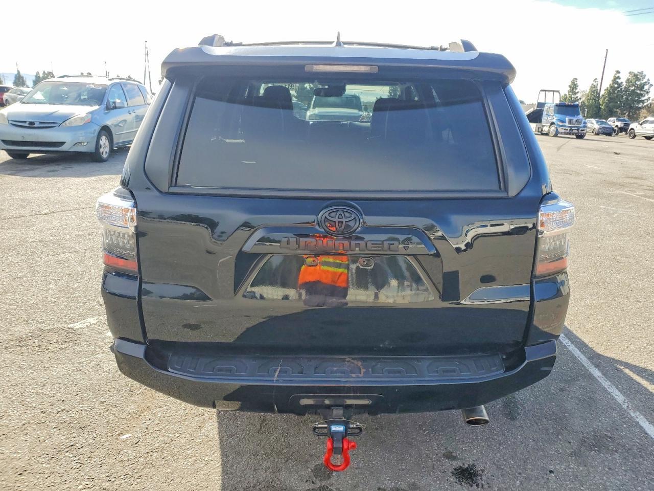 2022 Toyota 4Runner Sr5 Premium - Image 6