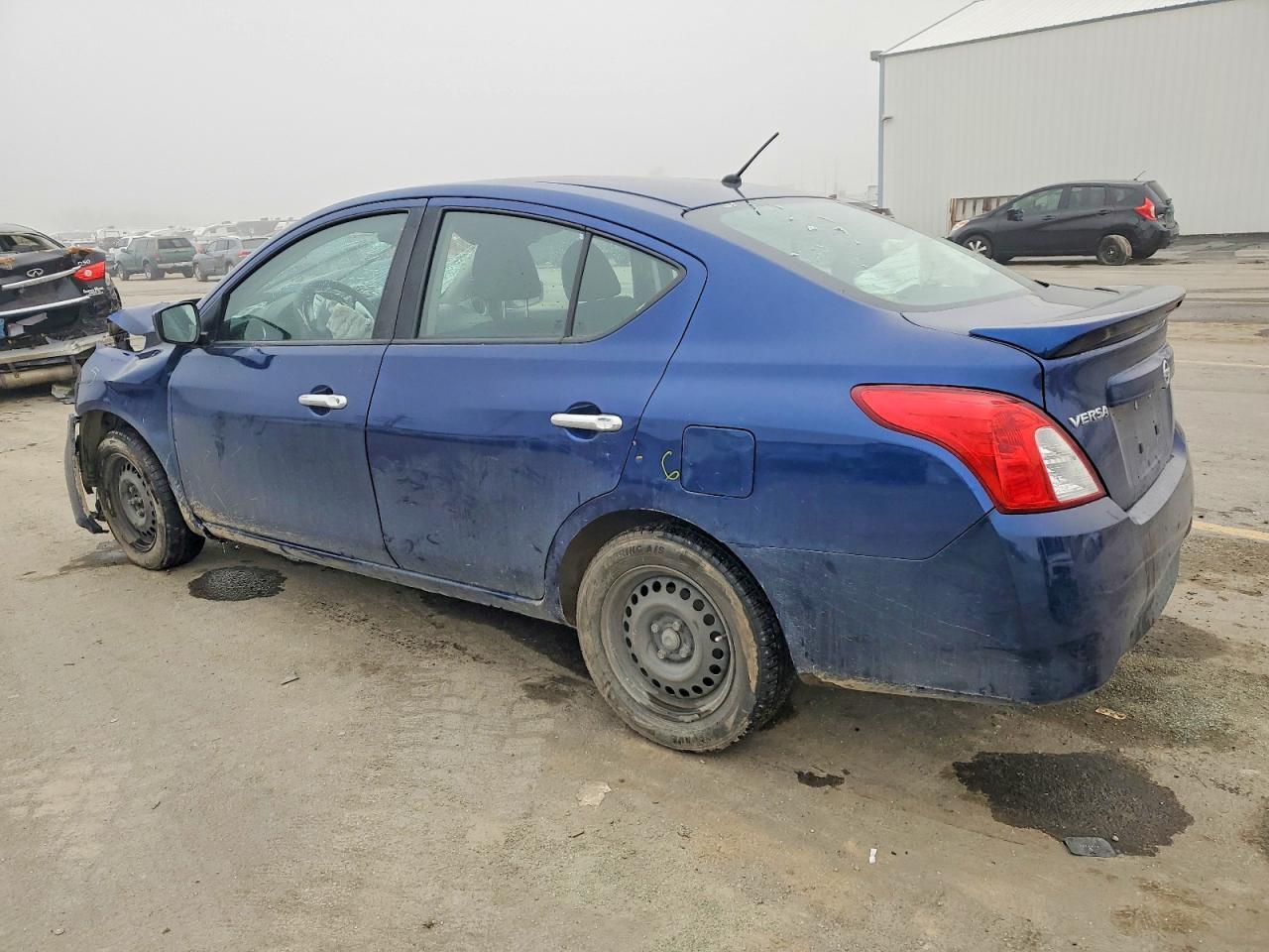 2018 Niss Versa - Image 2