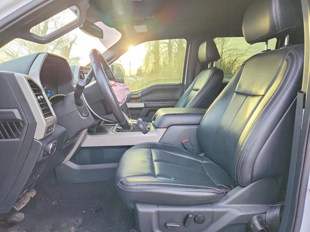 2022 Ford F250 Super Duty - Фото 7