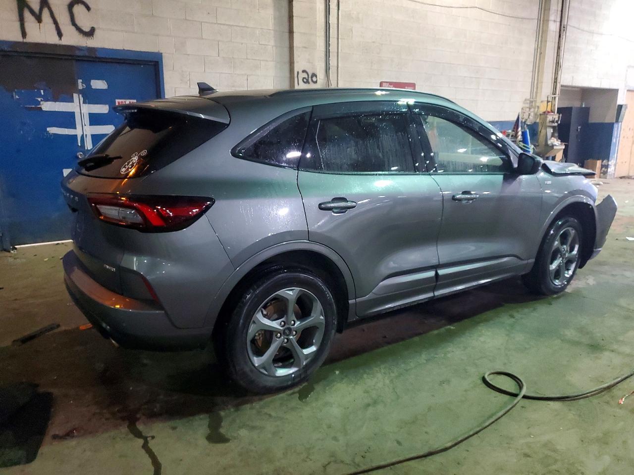 2024 Ford Escape St Line - Фото 3