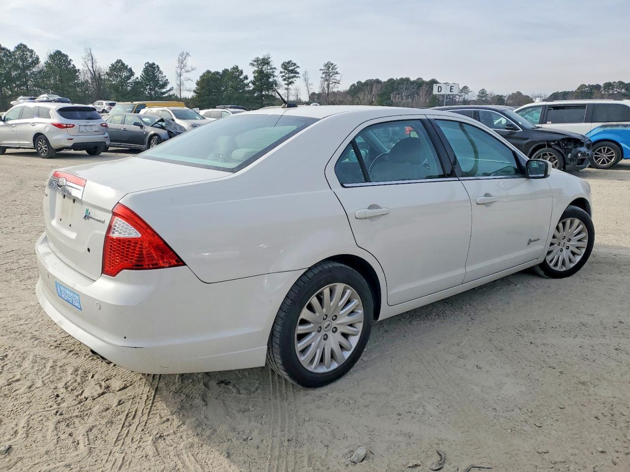 2012 Ford Fusion Hybrid - Фото 3