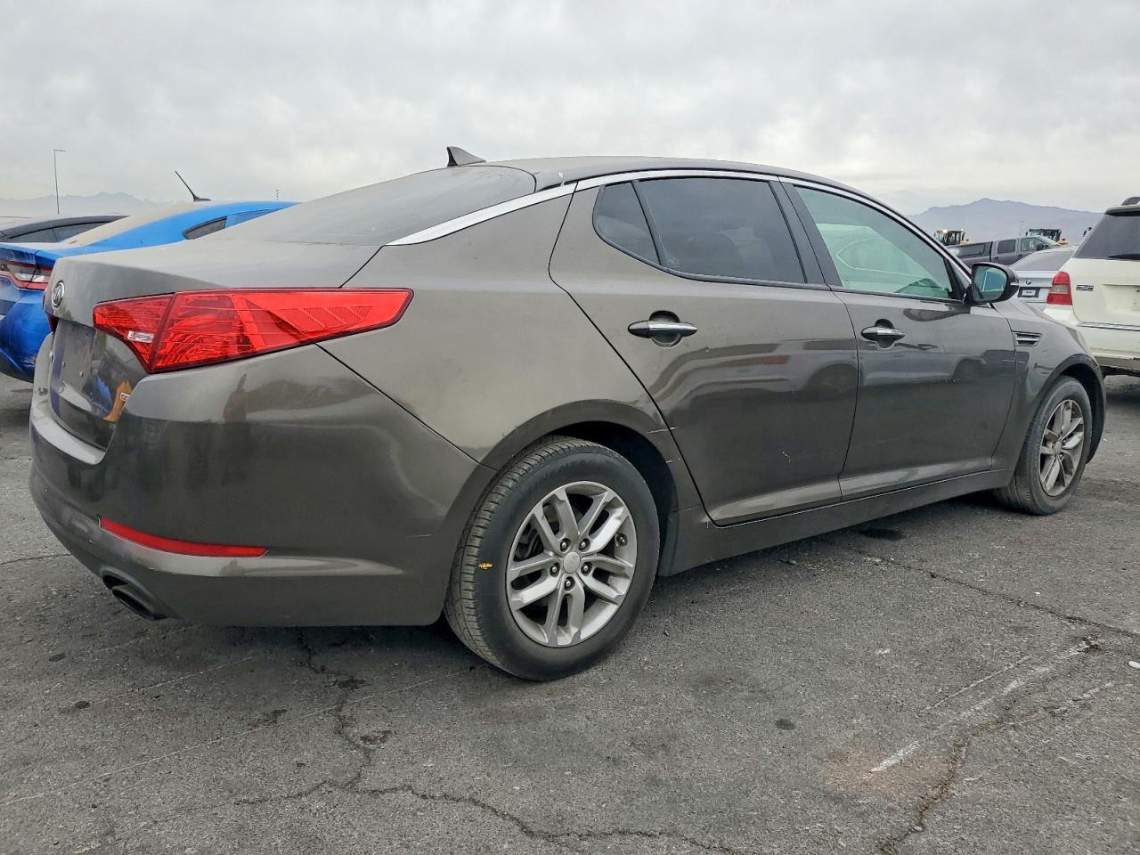 2012 Kia Optima Lx - Image 3