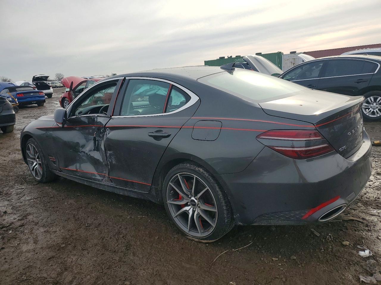 2025 Genesis G70 - Image 2