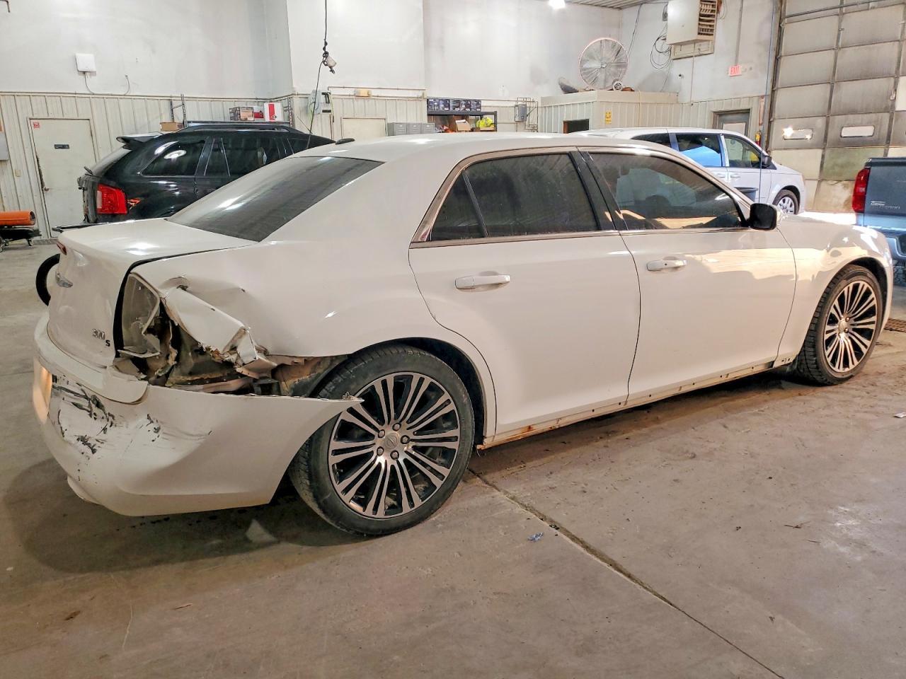 2012 Chrysler 300 S - Image 3
