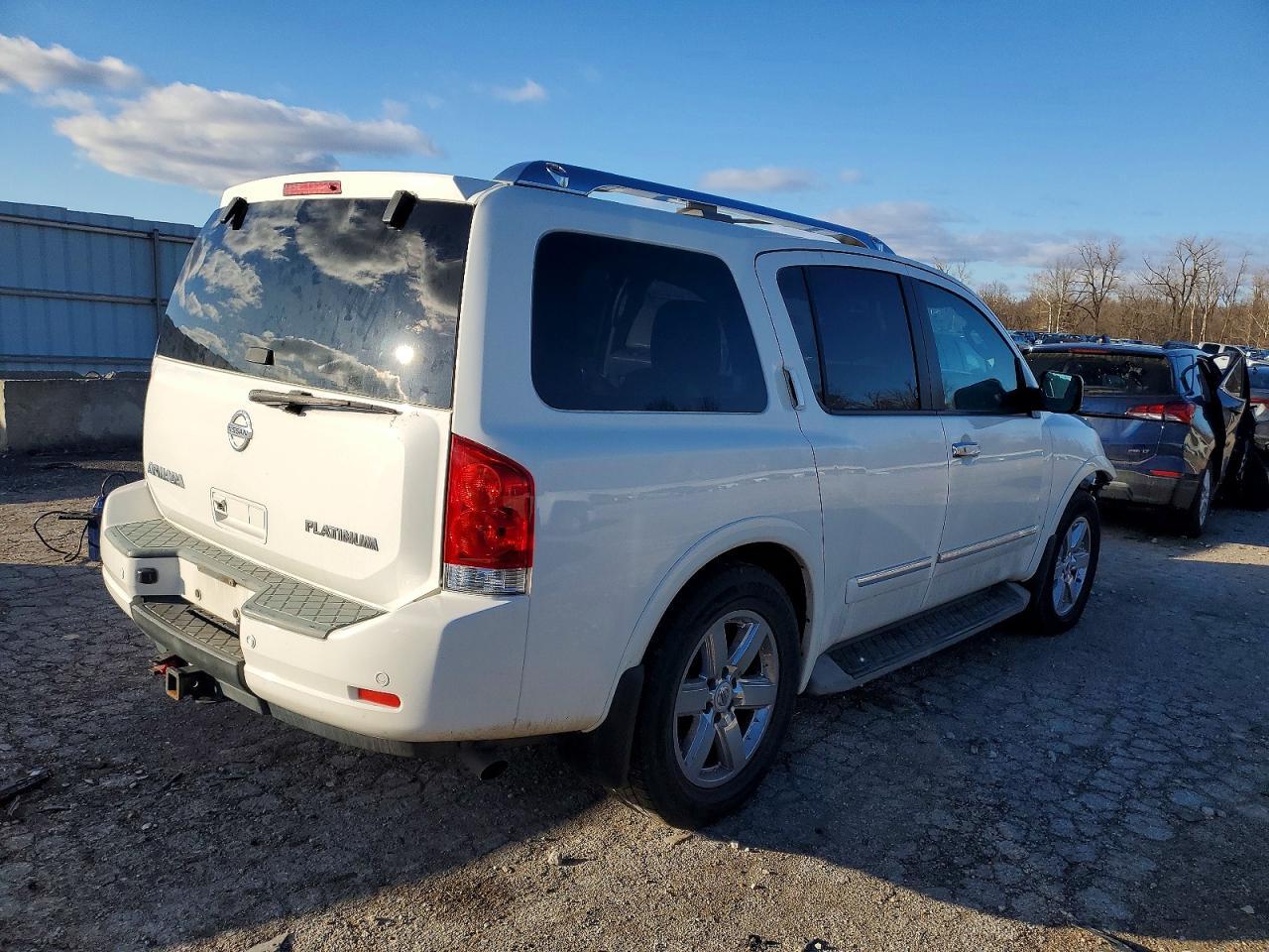 2012 Nissan Armada Sv - Image 3
