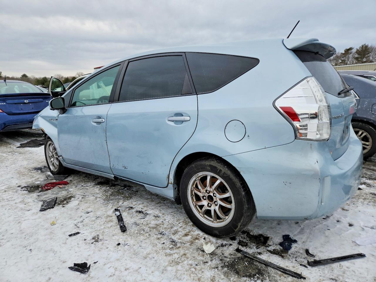 2012 Toyota Prius V - Фото 2