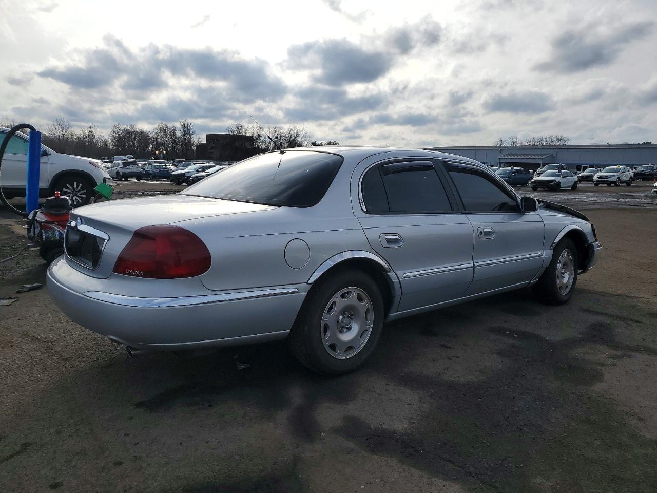 1998 Lincoln Continental - Image 3