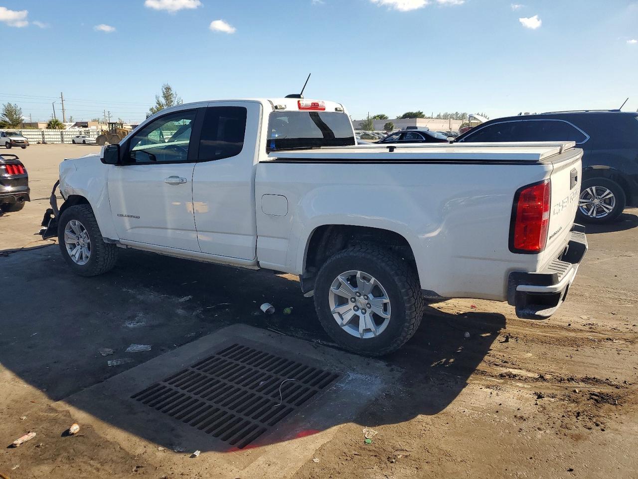 2021 Chevrolet Colorado Lt - Фото 3