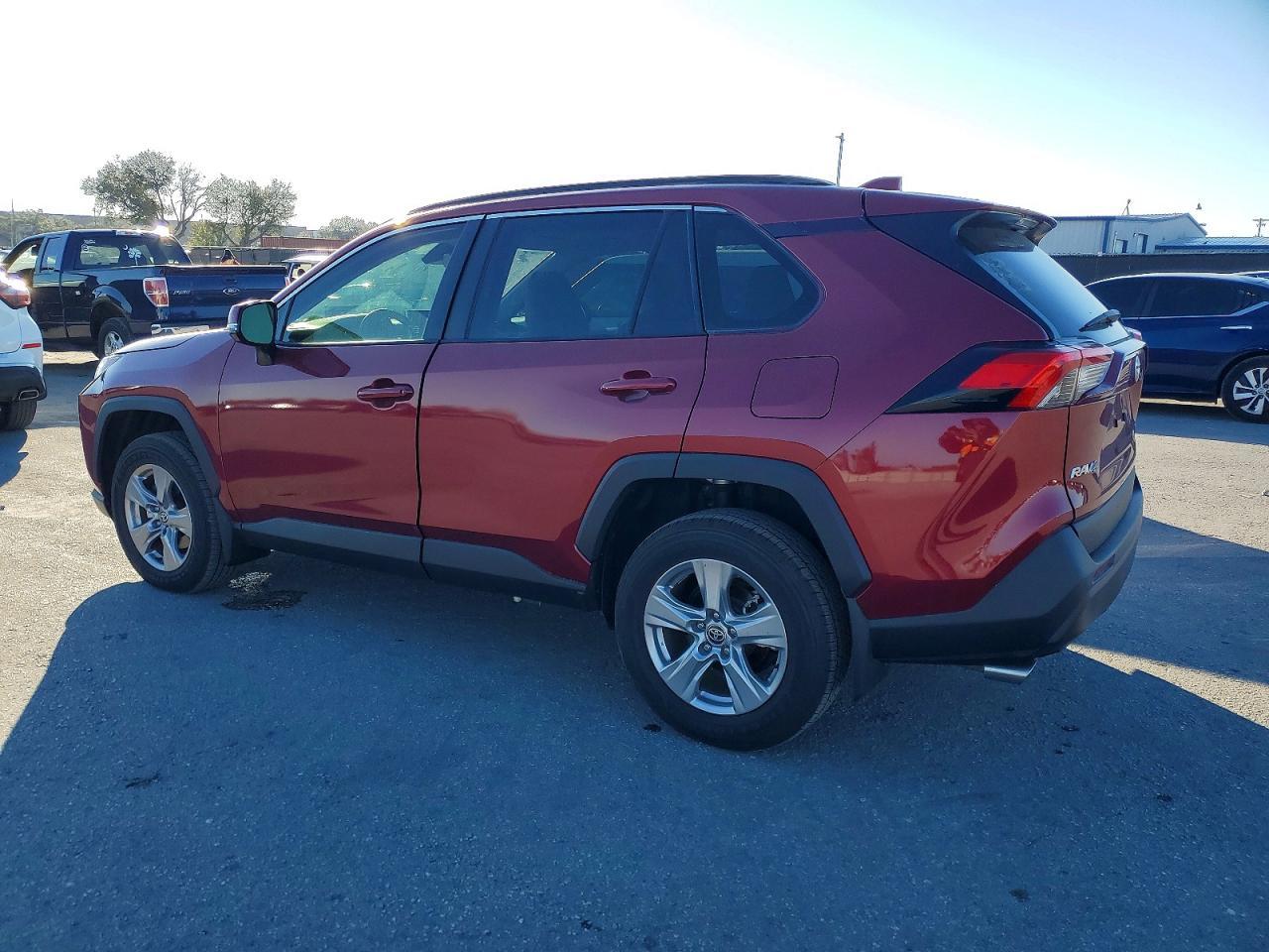 2025 Toyota Rav4 Xle - Фото 2