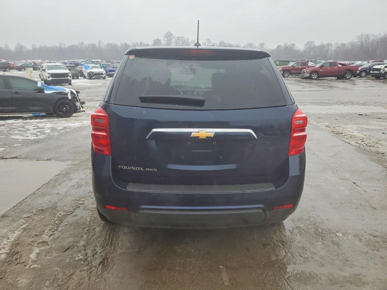 2017 Chevrolet Equinox Ls - Фото 6