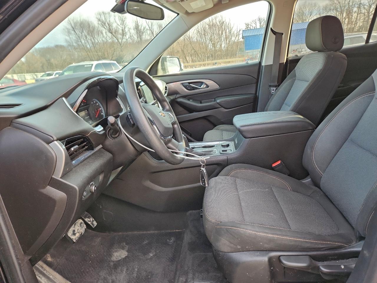 2019 Chevrolet Traverse Ls - Фото 7