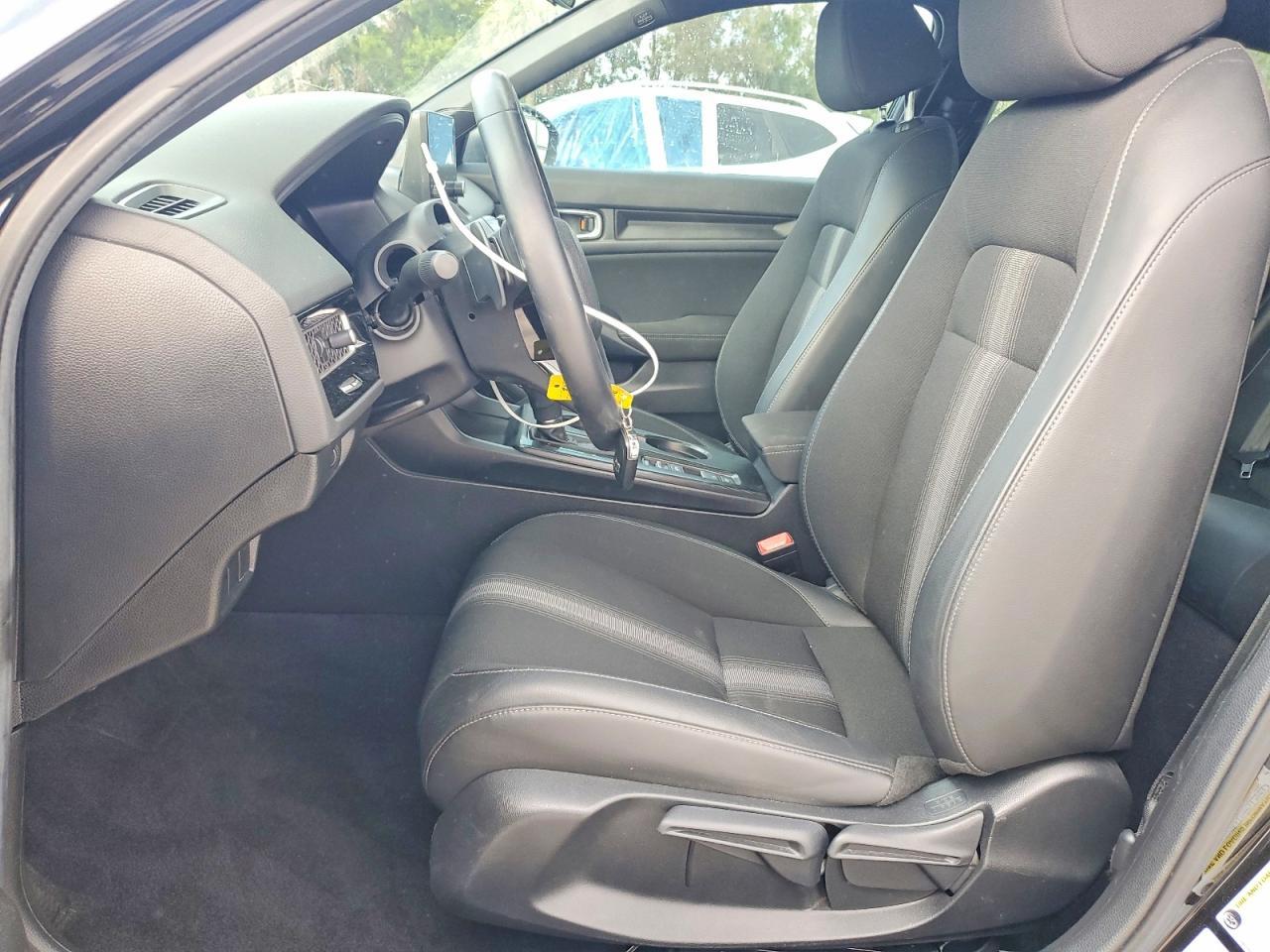 2025 Honda Civic Sport - Image 7