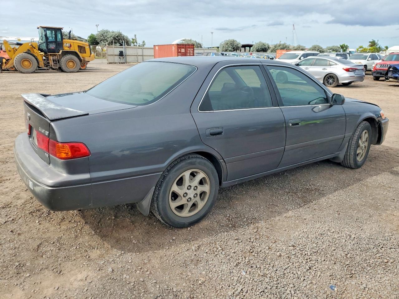 2000 Toyota Camry Ce - Фото 3