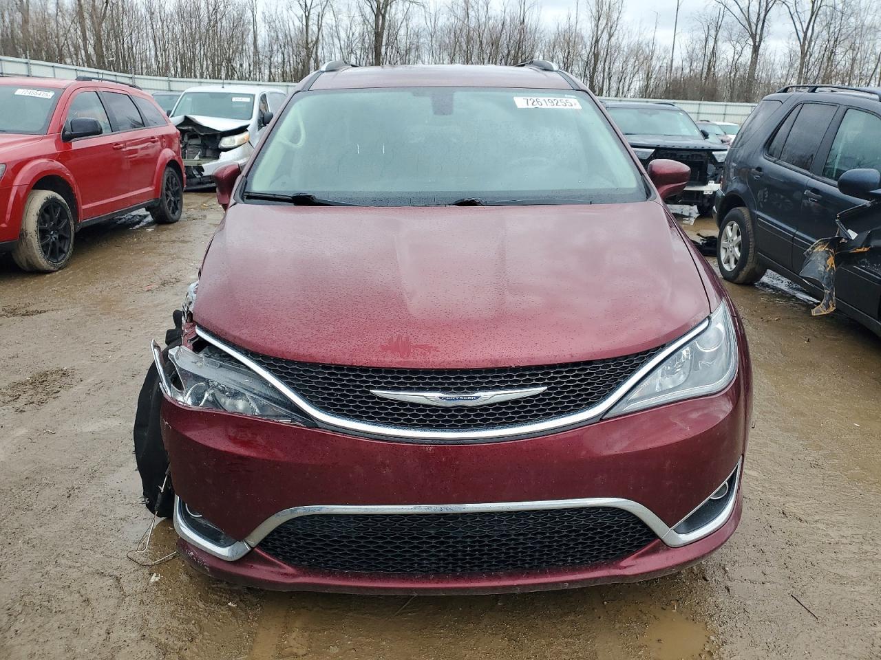 2017 Chrysler Pacifica Touring L Plus - Фото 5